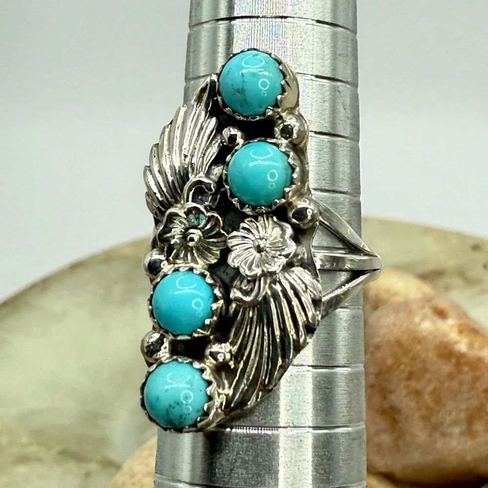Native American 925 Turquoise Floral & Leaf Ring by Harris Largo – 5.47g
